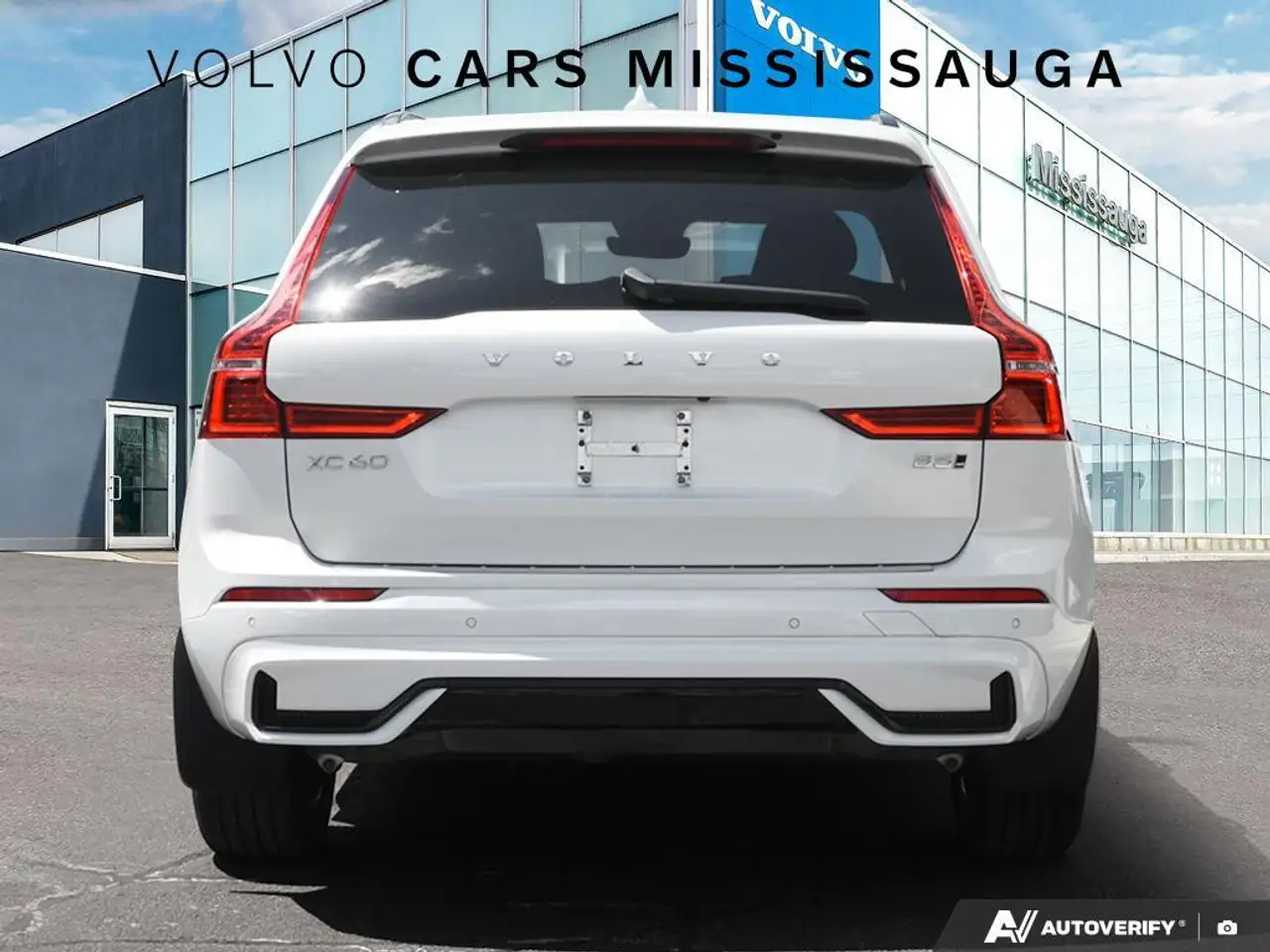 Volvo XC60 снимка Volvo XC60