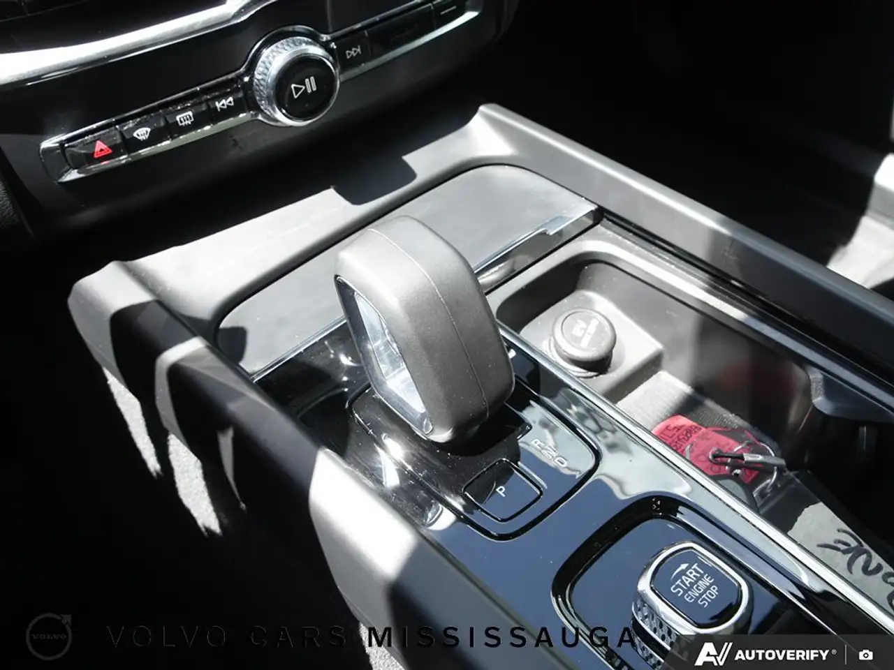Volvo XC60 снимка Volvo XC60