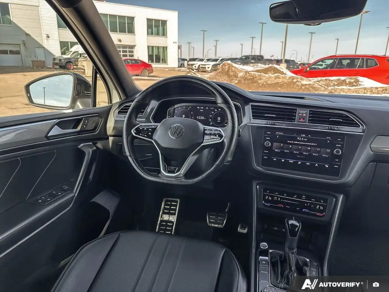 Volkswagen Tiguan снимка Volkswagen Tiguan