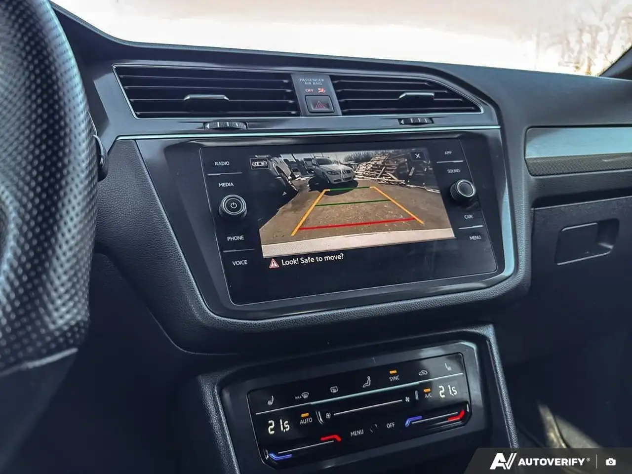 Volkswagen Tiguan снимка Volkswagen Tiguan