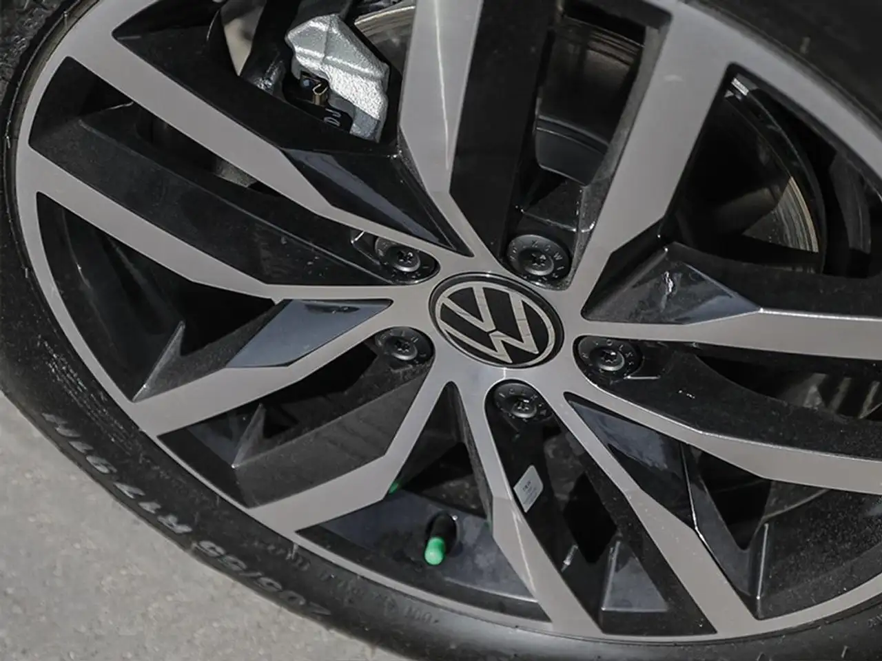 Volkswagen Jetta снимка Volkswagen Jetta