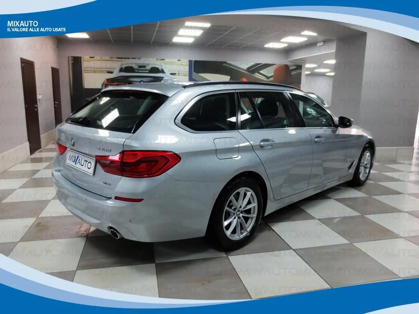 BMW 530 D Touring xDrive Business AUT EU6C Argento - 2