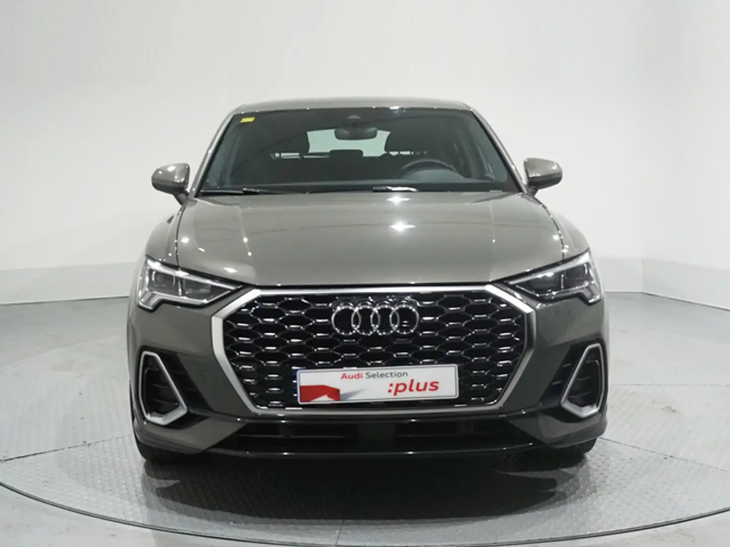 Audi Q3 Sportback 35 TDI S line S tronic Šedá - 2