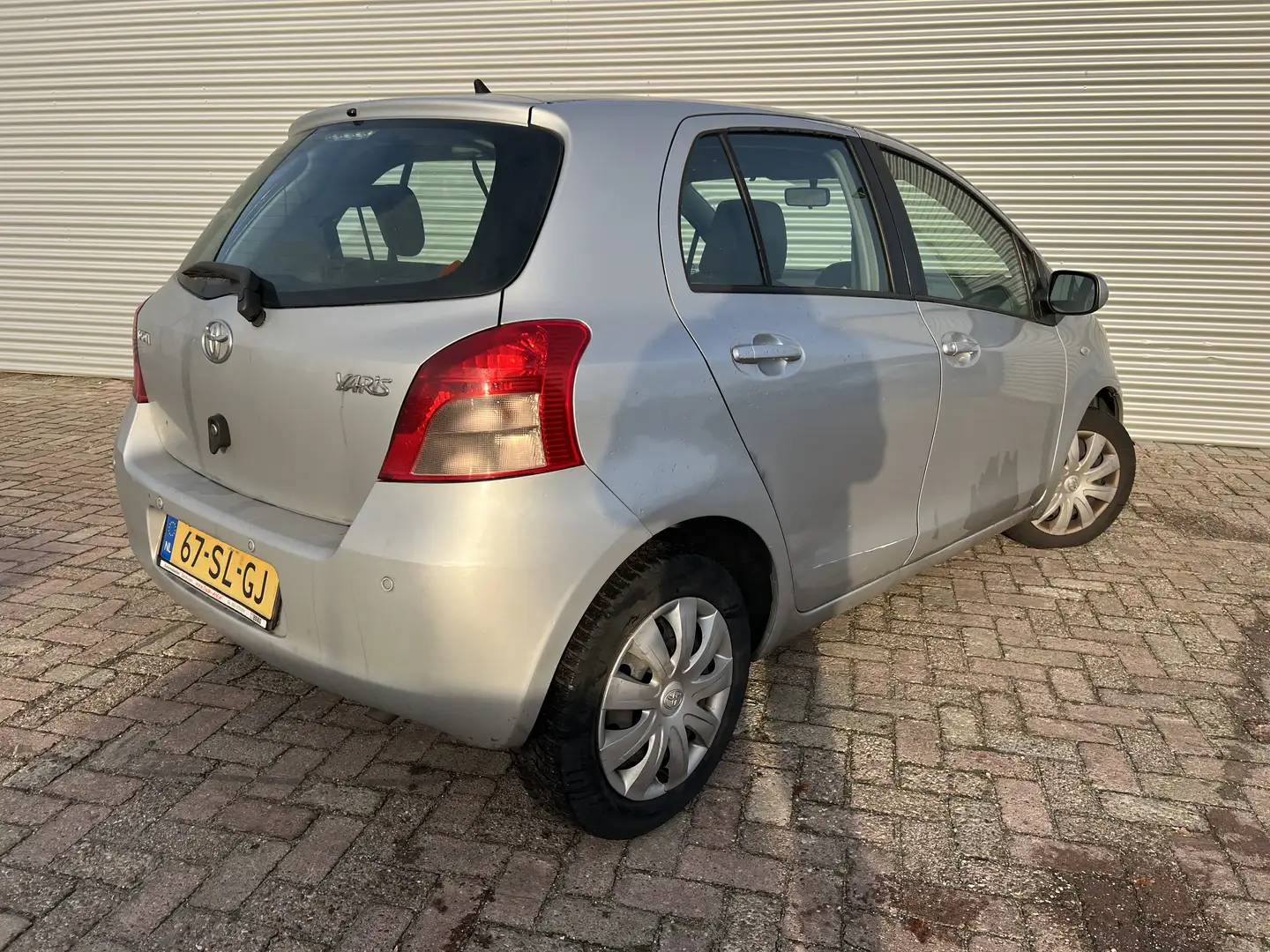 Toyota Yaris 1.3 VVTi Sol MMT | Airco | Trekhaak Grau - 2