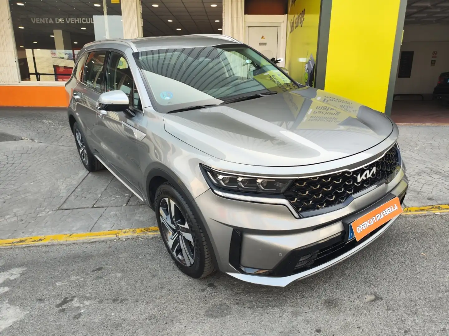 Kia Sorento 1.6 T-GDi HEV Drive 4x2 Gris - 1