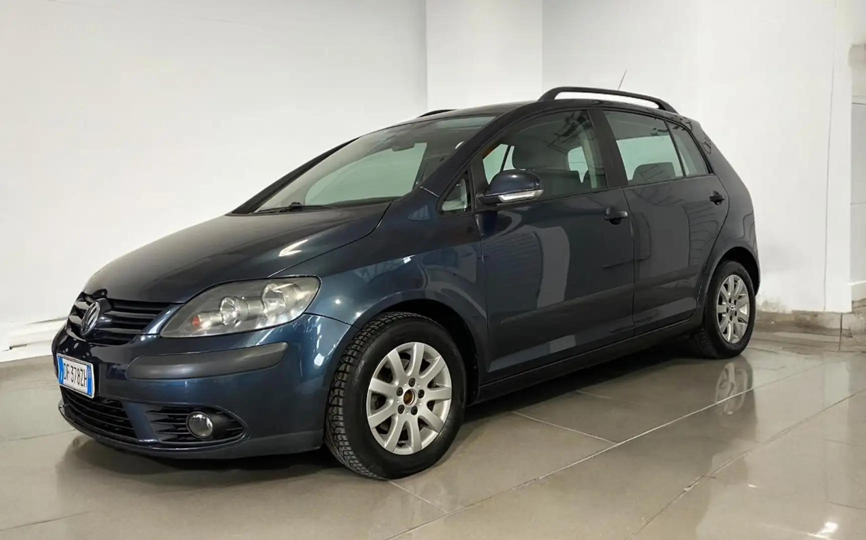 Volkswagen Golf Plus 1.6 Comfortline Blauw - 1