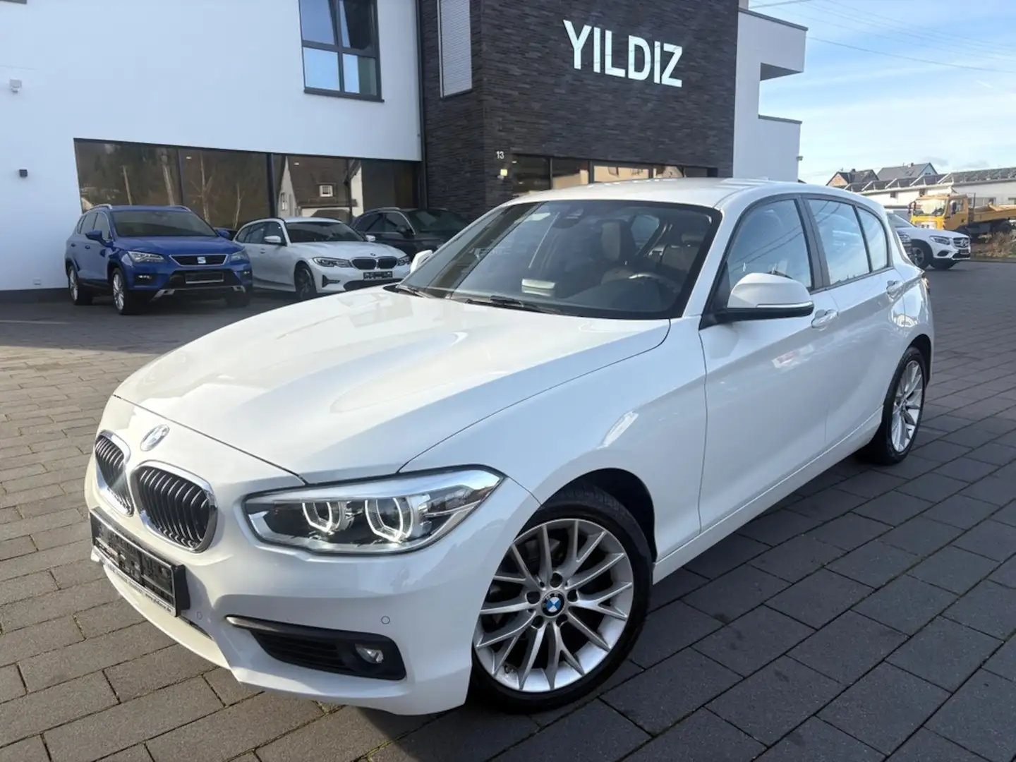 BMW 118 118i *LED *NAVI* PDC *SERVICE NEU *WINTERREIFEN Blanco - 1