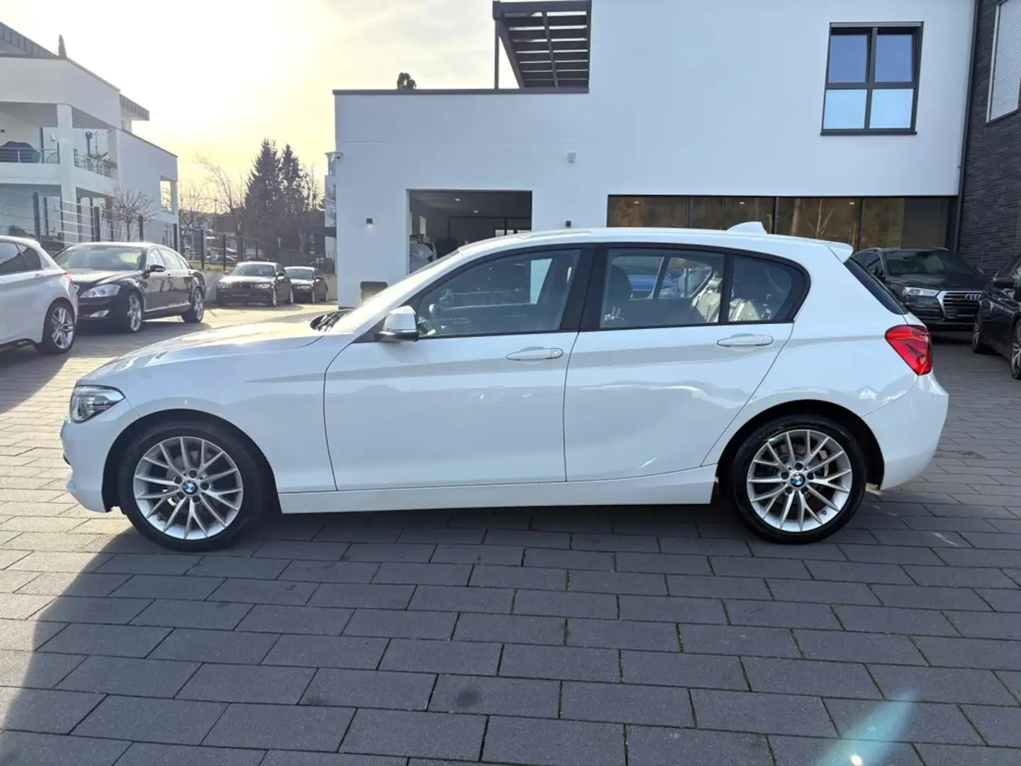 BMW 118 118i *LED *NAVI* PDC *SERVICE NEU *WINTERREIFEN Blanco - 2