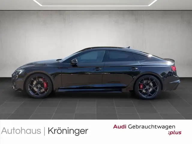 Audi RS5 view 3