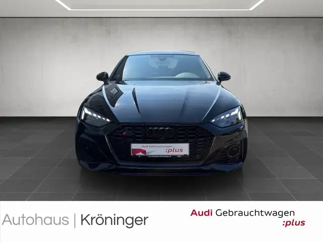 Audi RS5 view 5