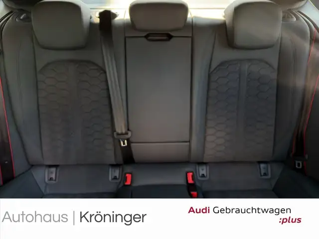 Audi RS5 view 10