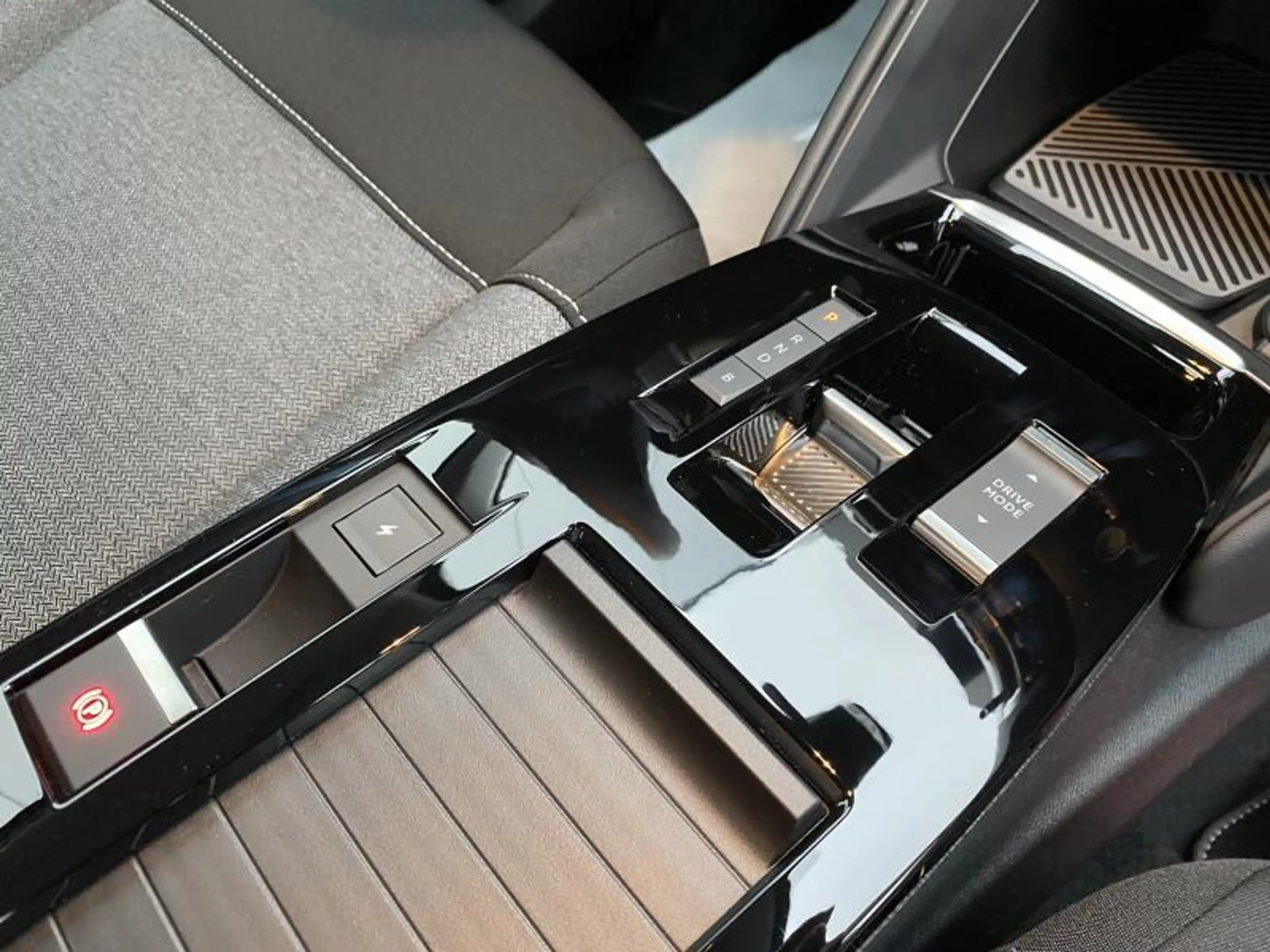 Citroen C4 e- Business GPS — photo 12