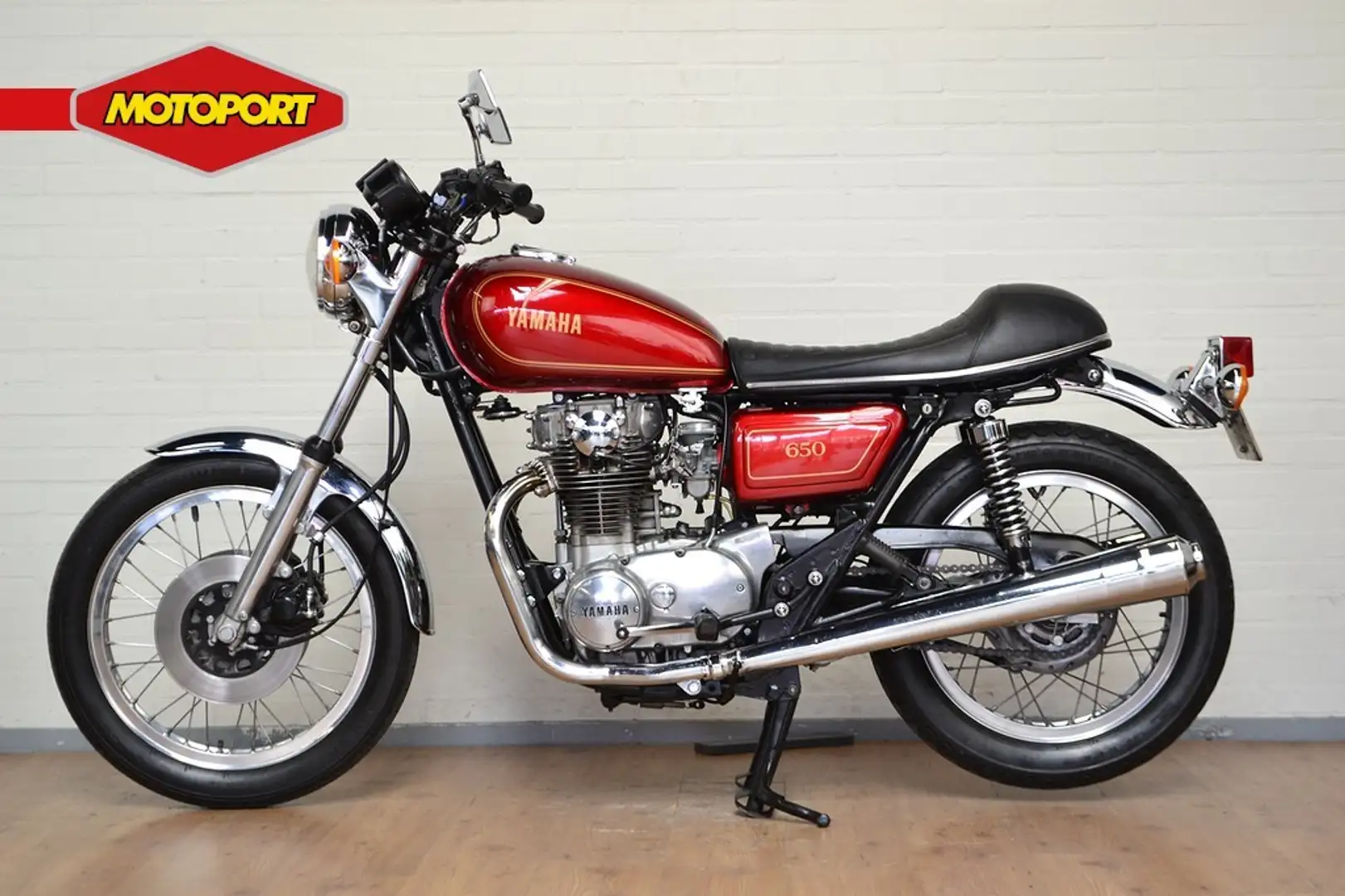 Yamaha XS 650 Rojo - 2