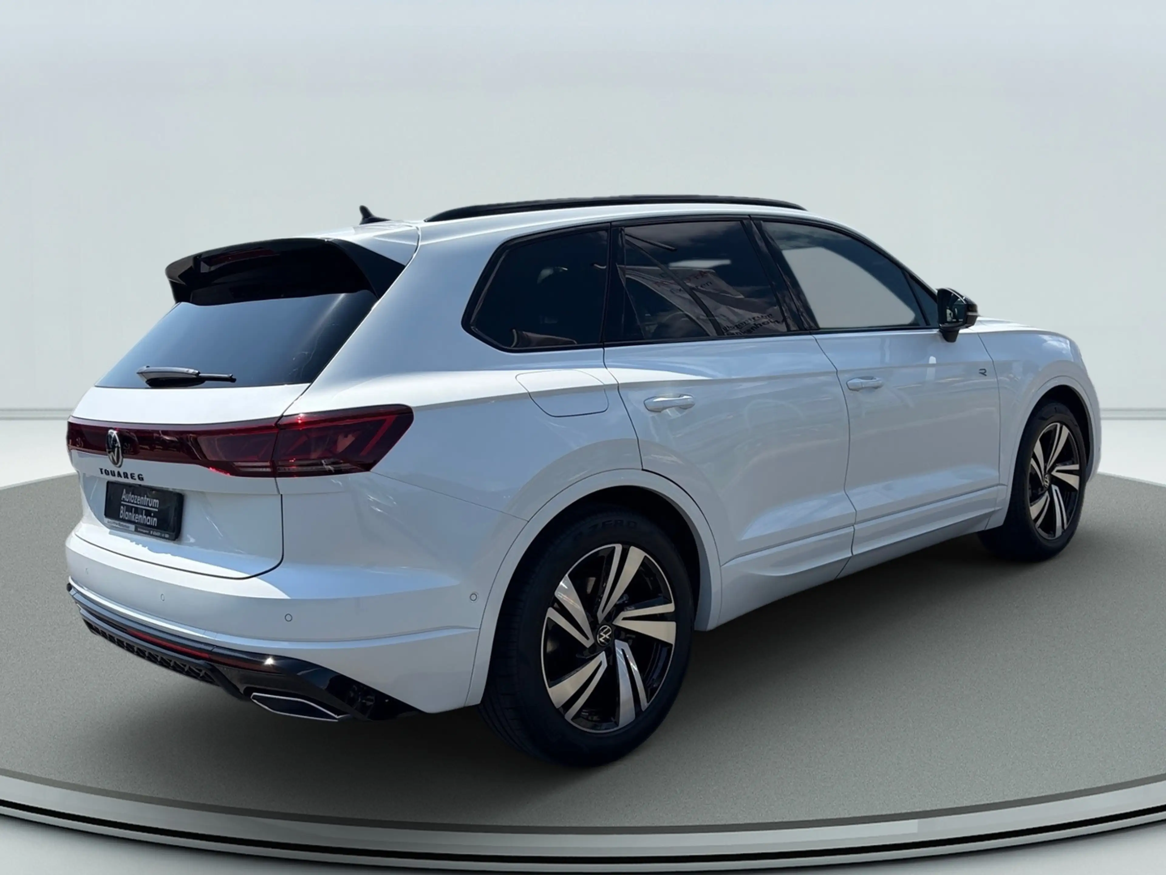 Volkswagen Touareg R-Line 3,0 TDI Final Edition — photo 5