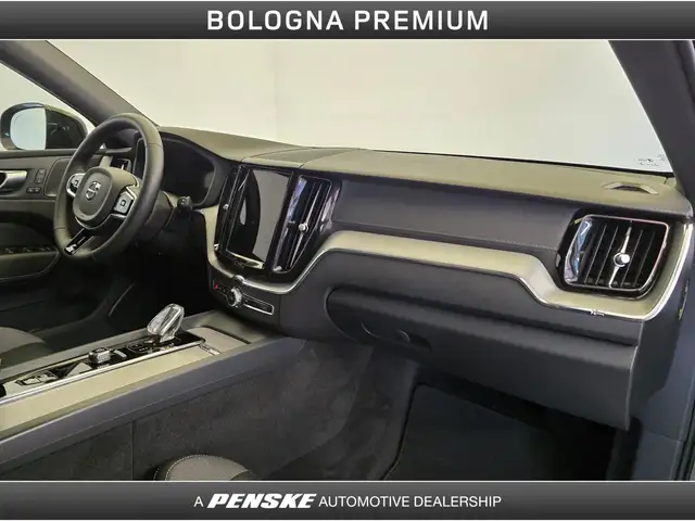 Volvo XC60 view 20