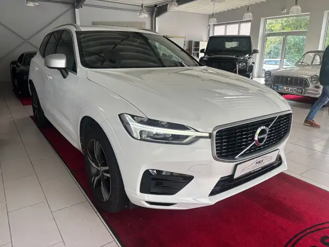 Volvo XC60 view 8