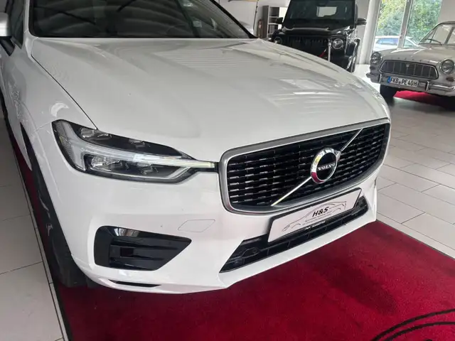 Volvo XC60 view 9