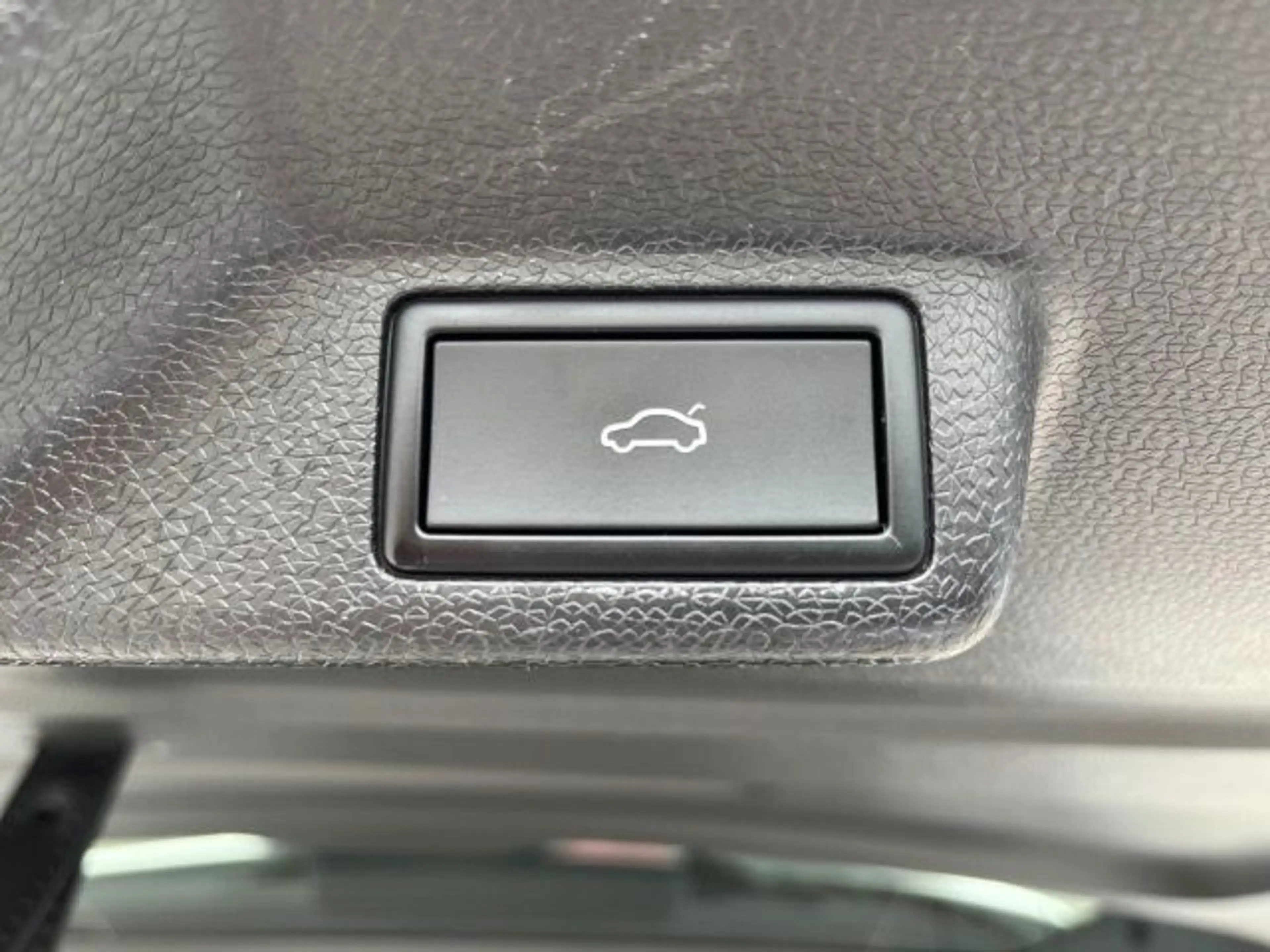 Volkswagen ID. Buzz Pro (AHK+RearView+Navi) Klima Navi Rückfahrkamera — photo 8