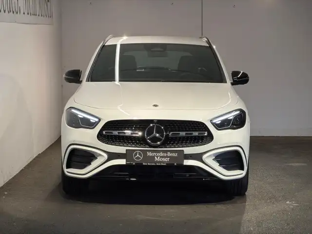 Mercedes-Benz GLA 200 d 4MATIC Österreich-Edition Ansicht 3