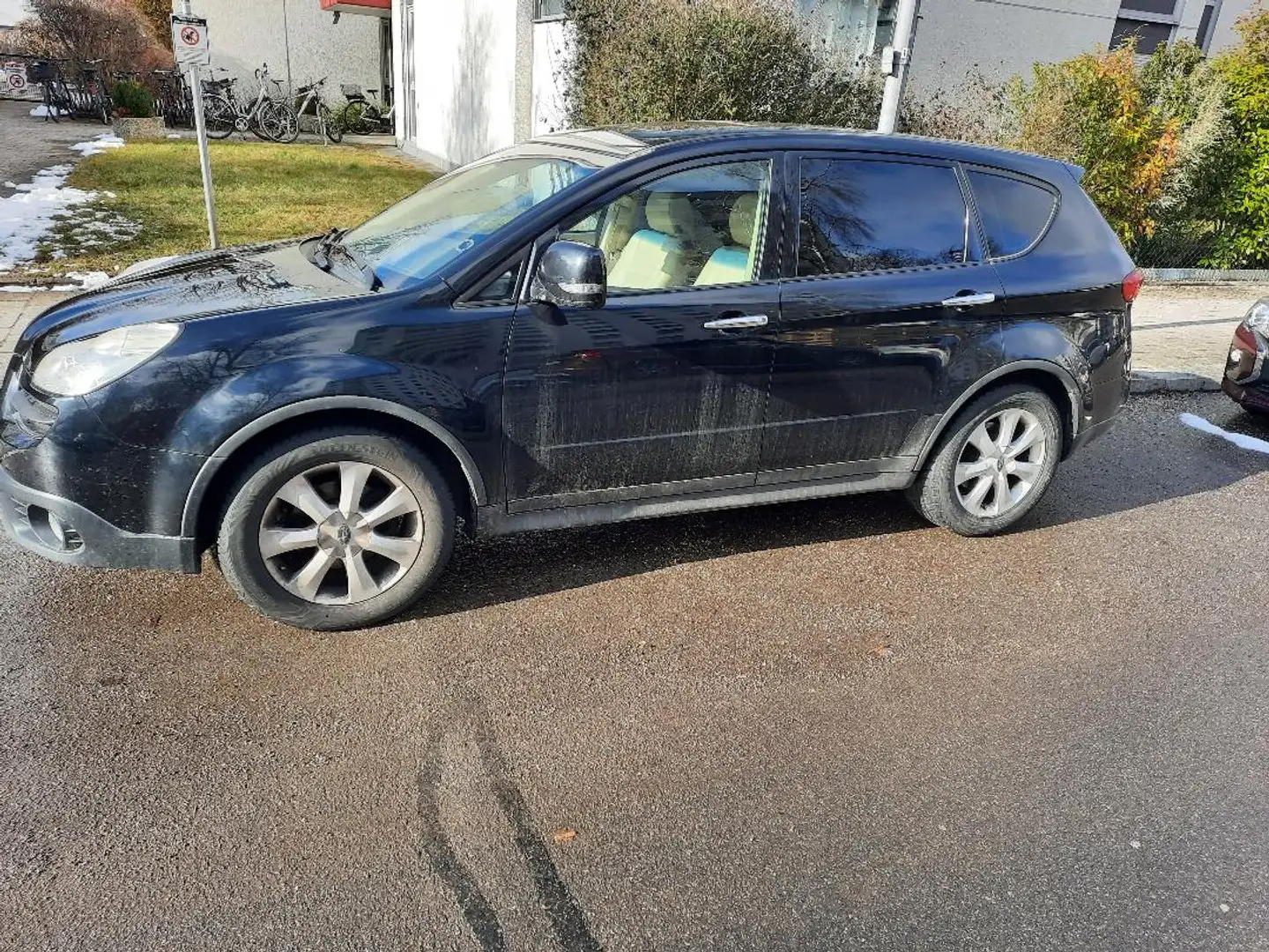 Subaru Tribeca B9 Tribeca B9 3.0R Automatik Comfort Schwarz - 2