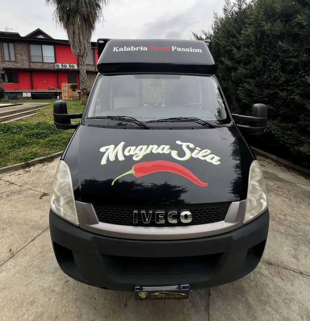 Iveco Daily 2.3 -  Food truck autonegozio paninoteca Чорний - 2