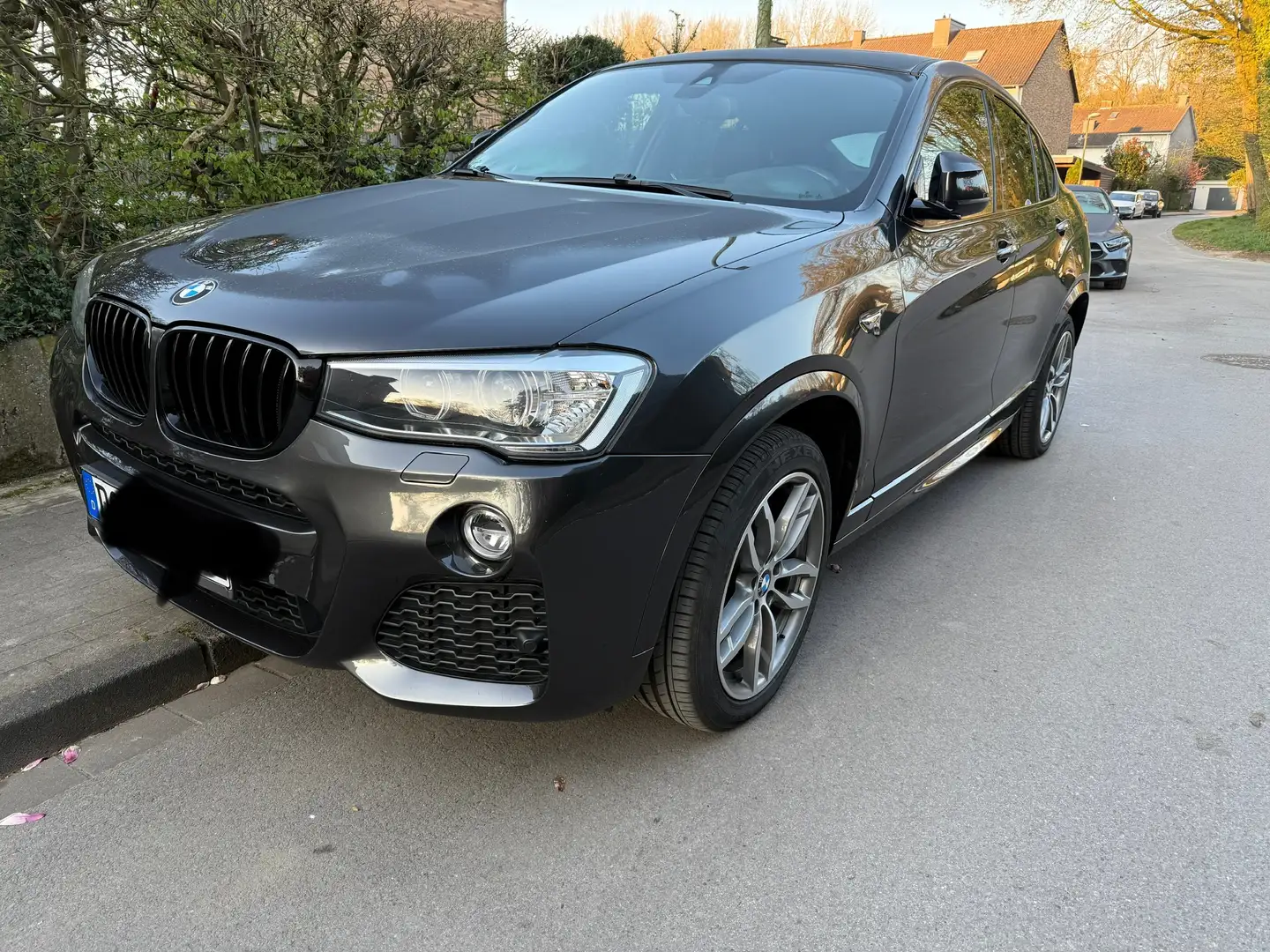 BMW X4 M X4 M Diesel xDrive20d Aut. Sport Grau - 1