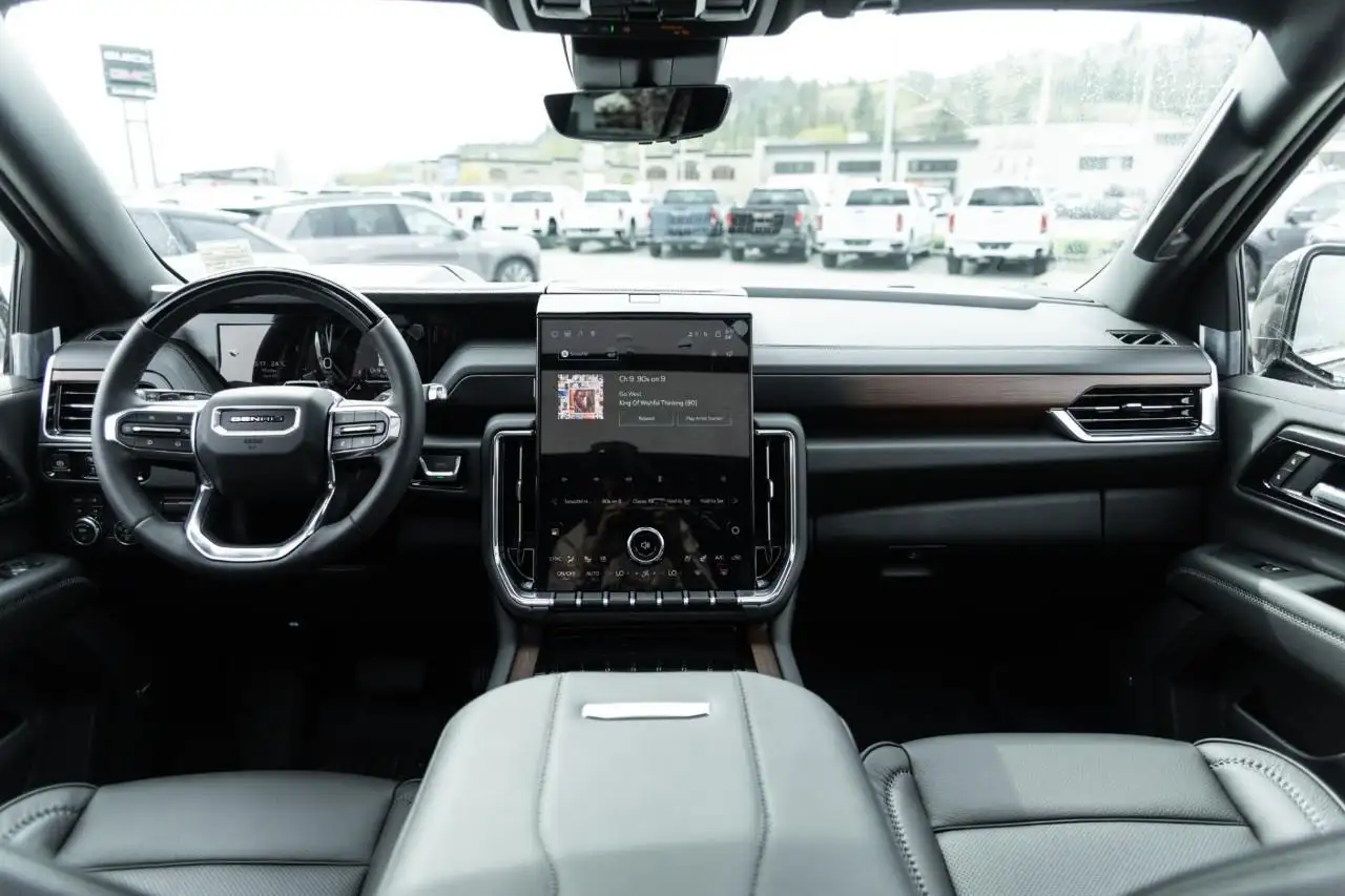 GMC Yukon снимка GMC Yukon