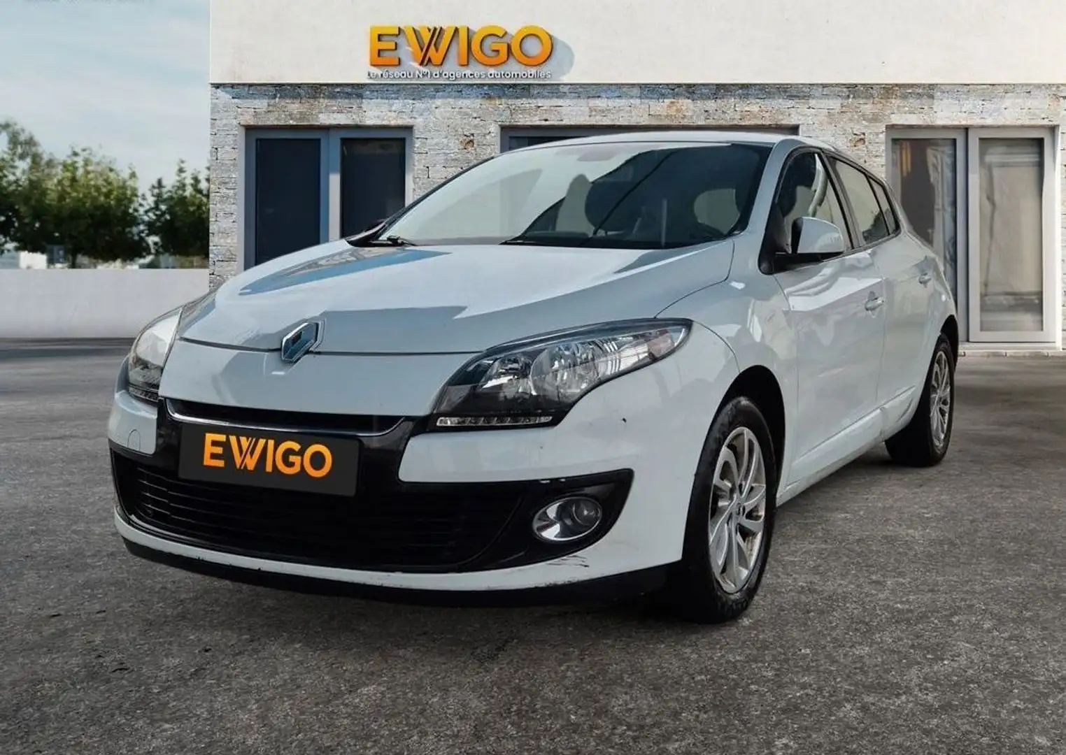 Renault Megane 1.5 dci 110 dynamique suivi complet revision faite Blanc - 1