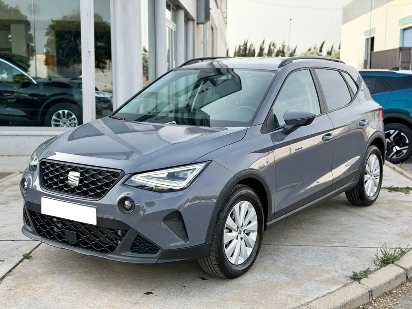 SEAT Arona 1.0 TSI S&S Style Special Edition 115 Burdeos - 1