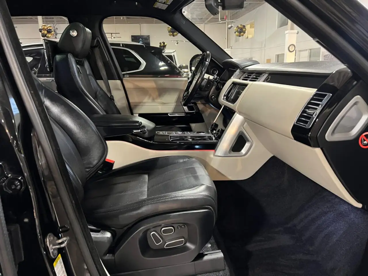 Land Rover Range Rover снимка Land Rover Range Rover