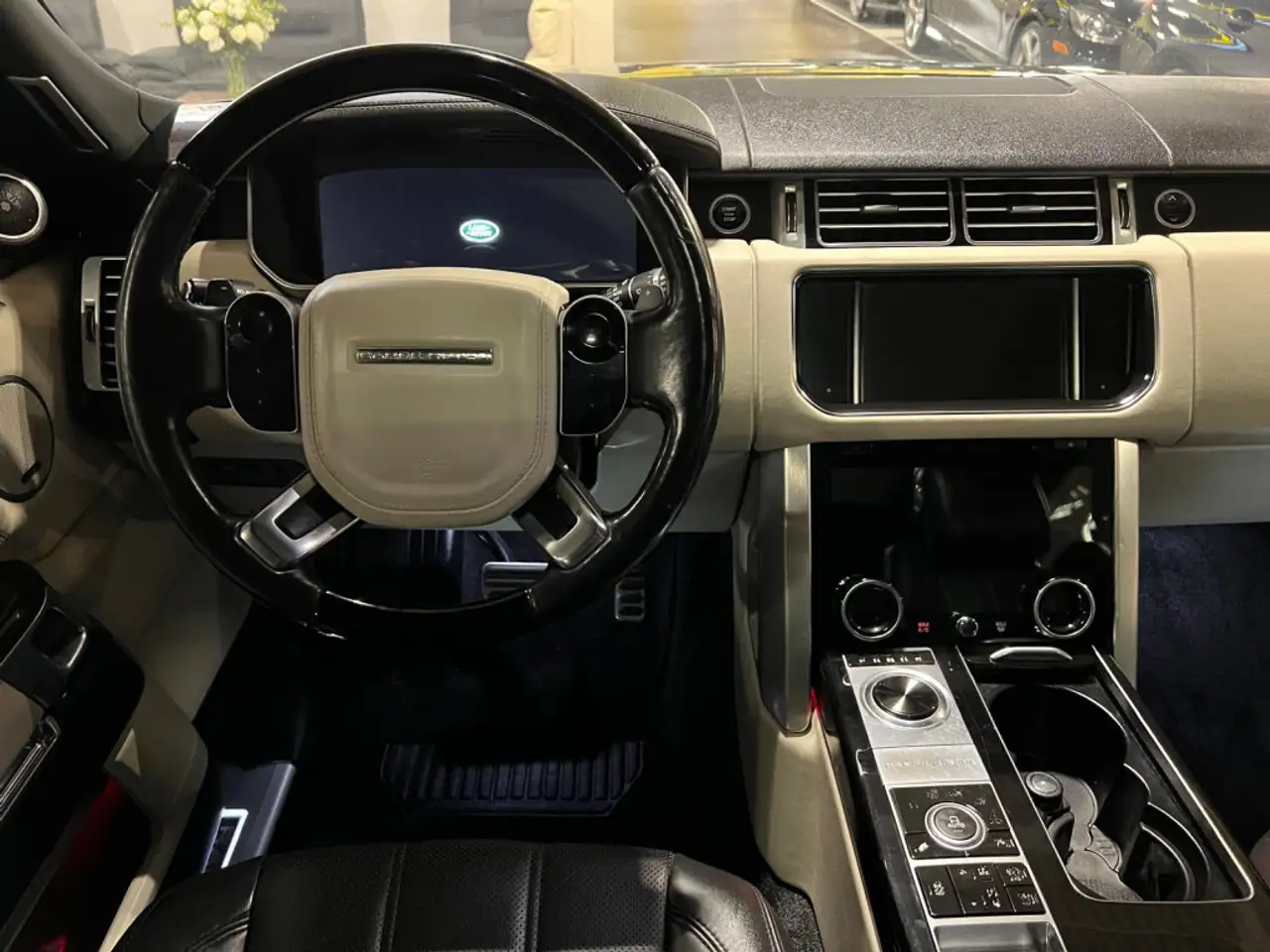 Land Rover Range Rover снимка Land Rover Range Rover