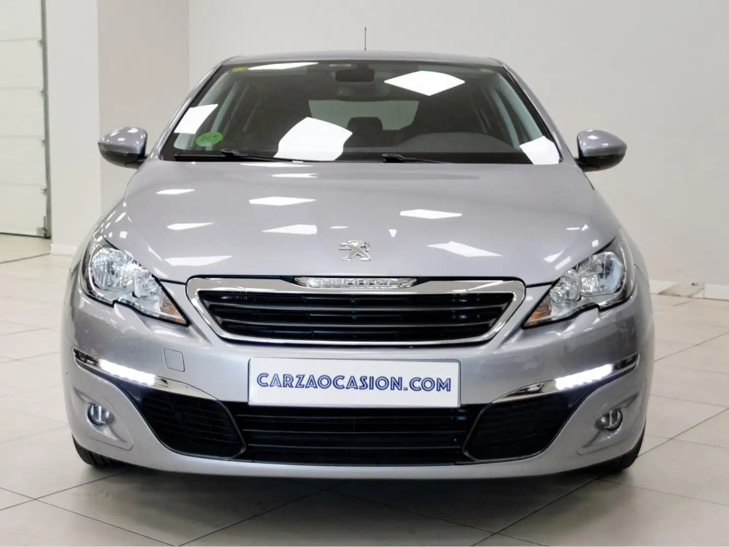 Peugeot 308 1.2 PureTech S&S Style 110 Plateado - 2