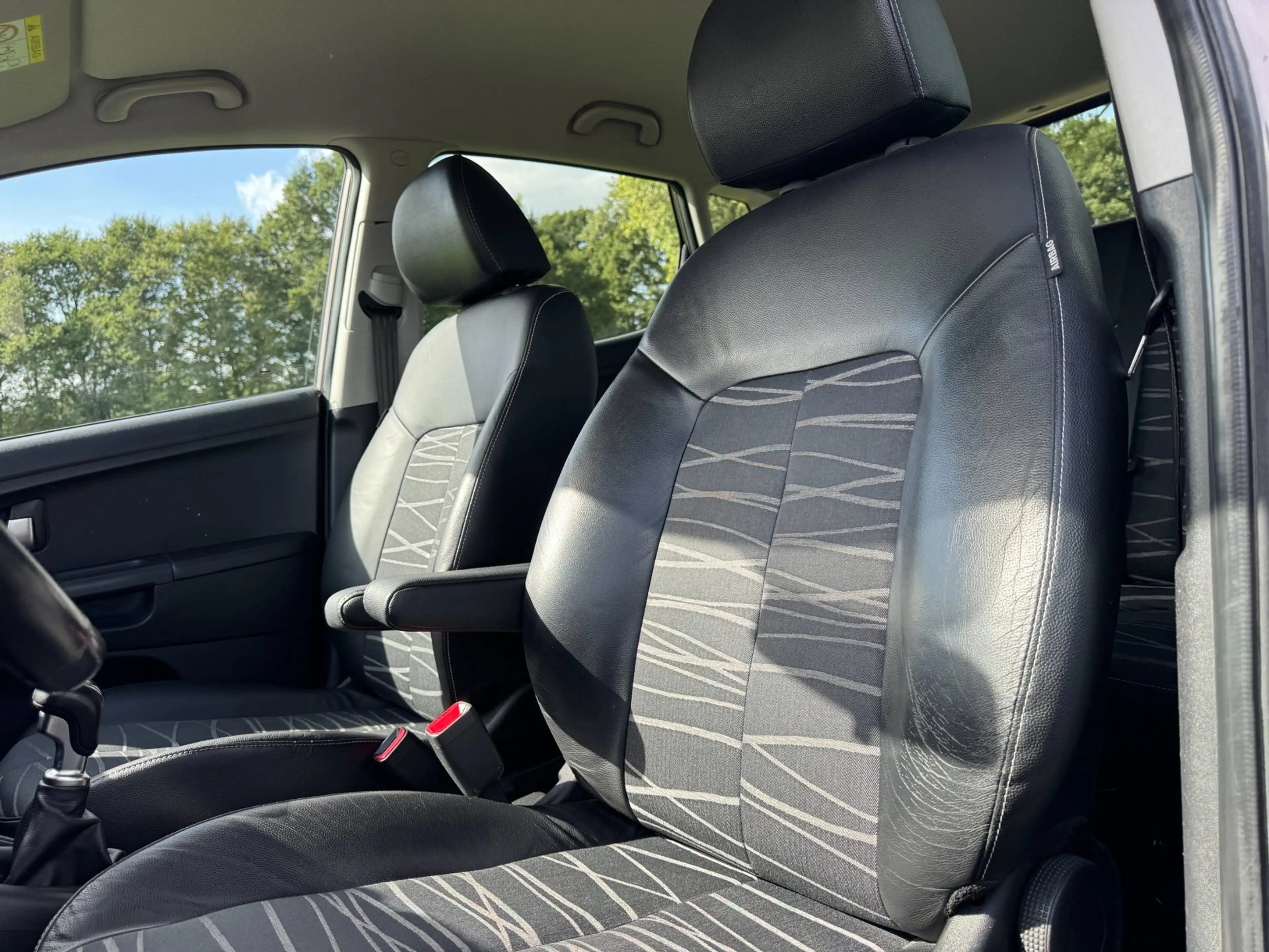 Kia Venga 1.4 CVVT DynamicPLusLine DEALER onderhouden en 1st — photo 9