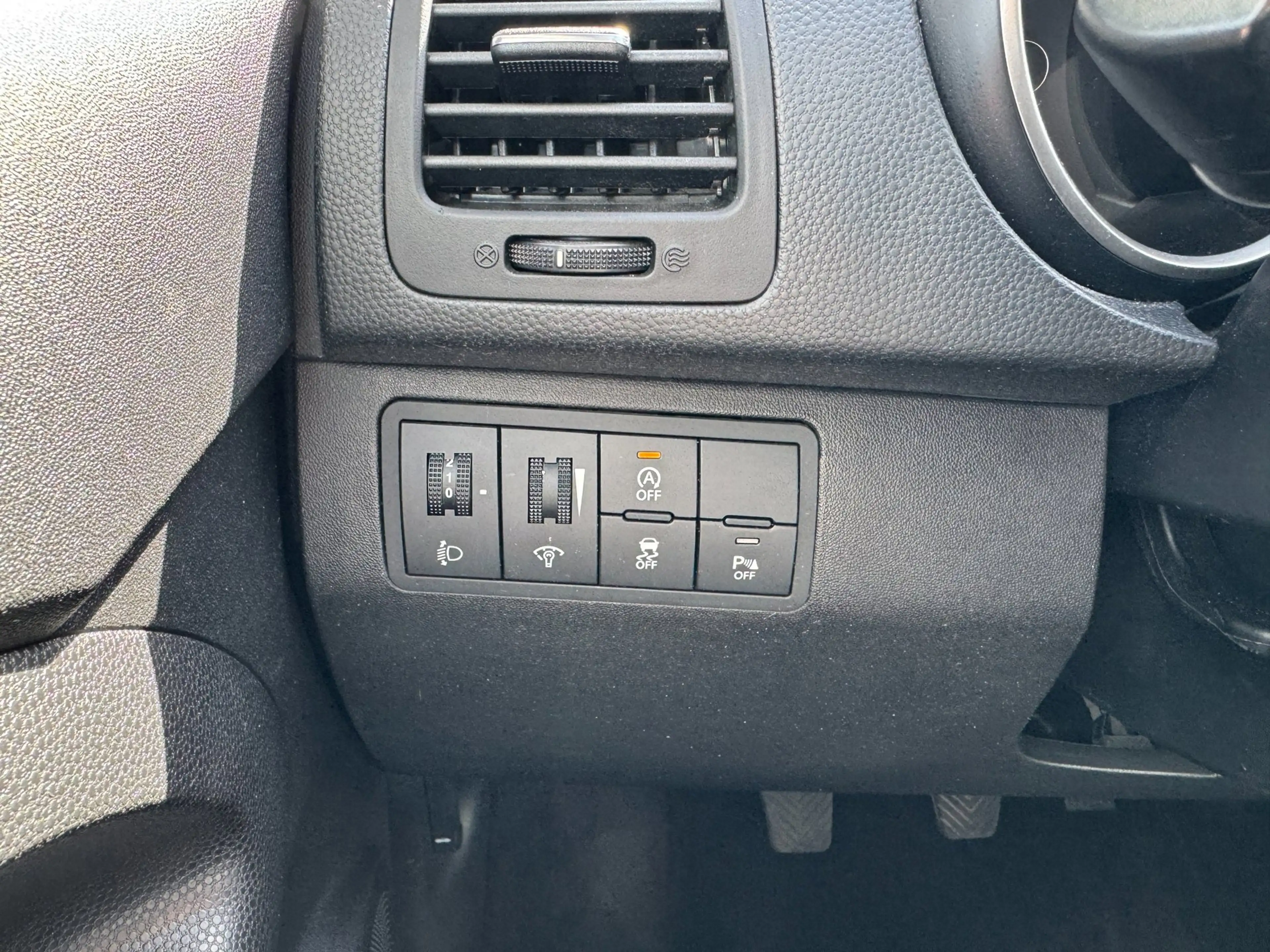 Kia Venga 1.4 CVVT DynamicPLusLine DEALER onderhouden en 1st — photo 15