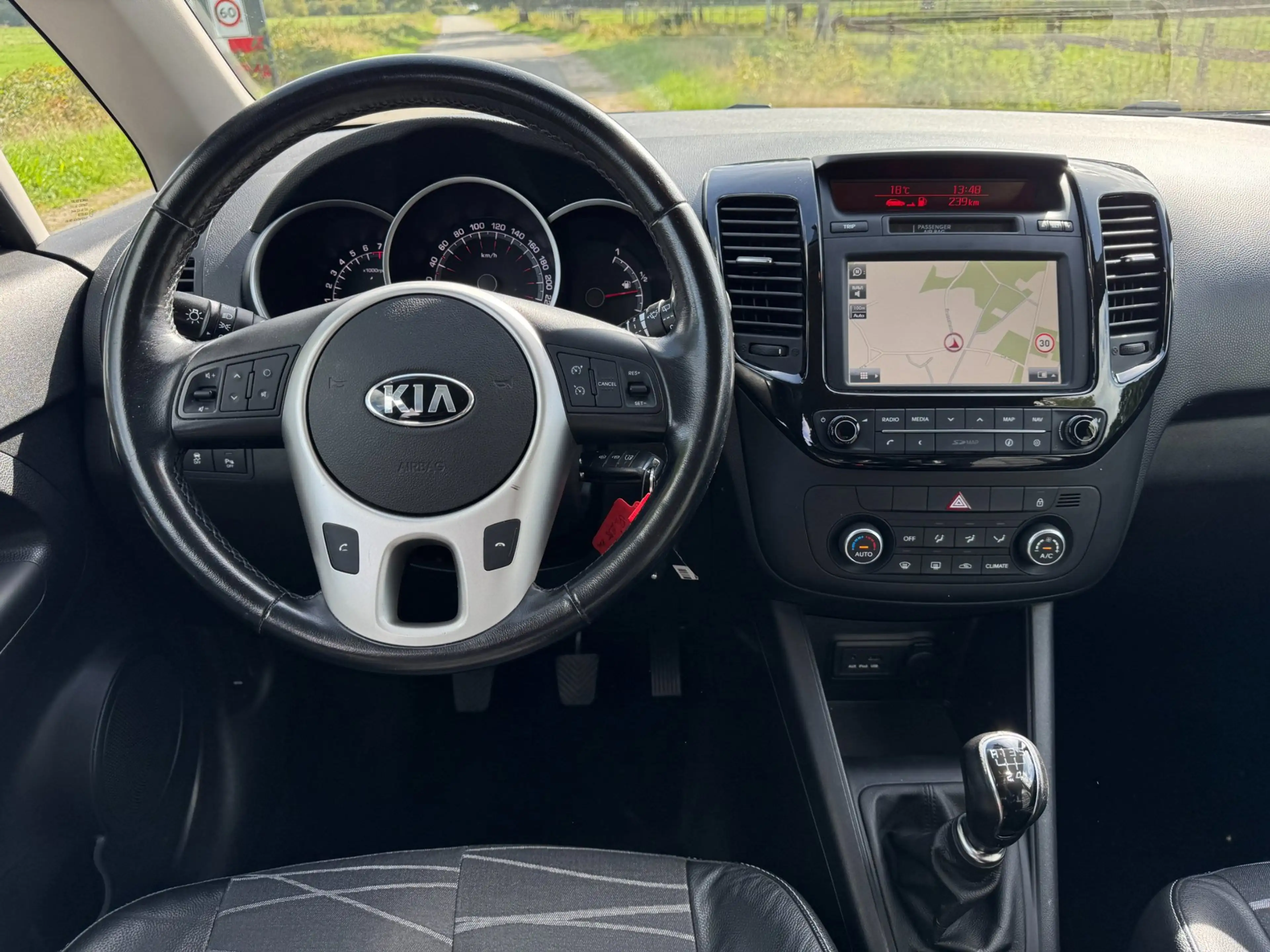 Kia Venga 1.4 CVVT DynamicPLusLine DEALER onderhouden en 1st — photo 13