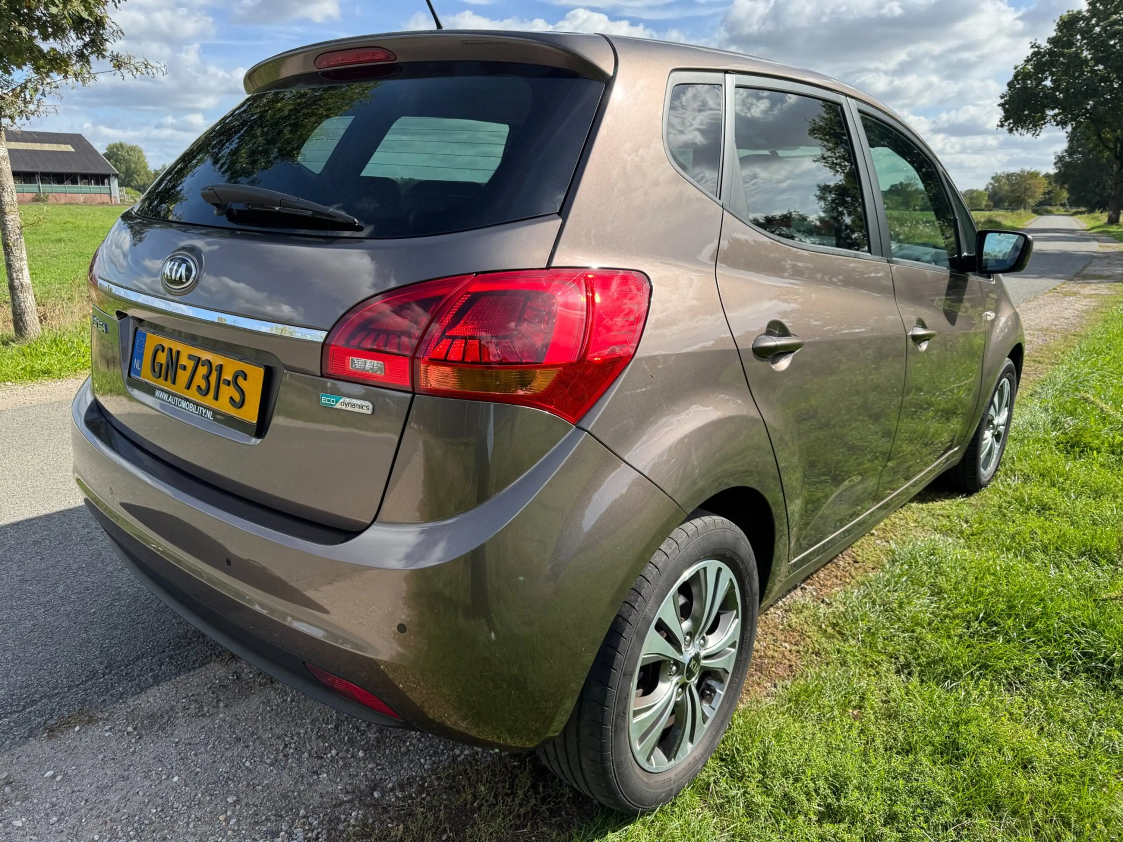 Kia Venga 1.4 CVVT DynamicPLusLine DEALER onderhouden en 1st — photo 2