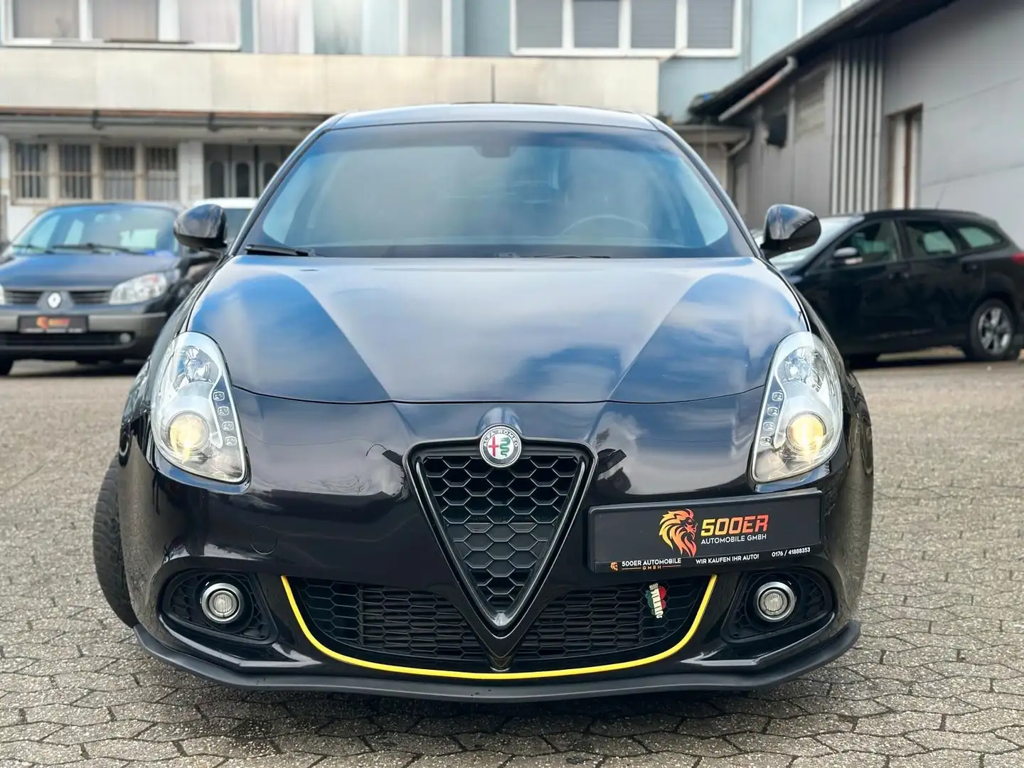 Alfa Romeo Giulietta Turismo*TÜV*ATMK*1.HAND*SCHECKHEFT*NAV Černá - 2