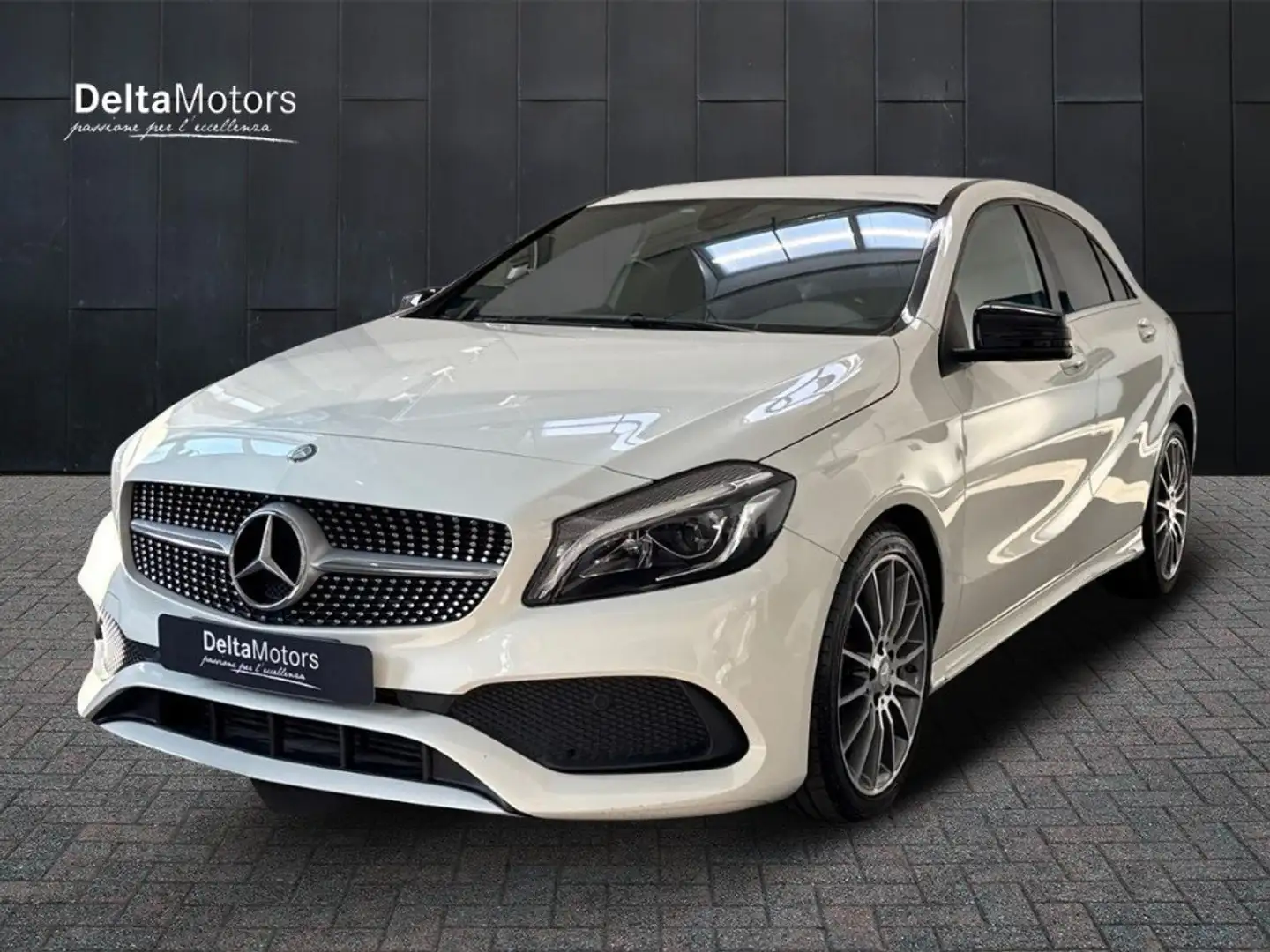 Mercedes-Benz A 180 180 d Premium my16 Bianco - 1