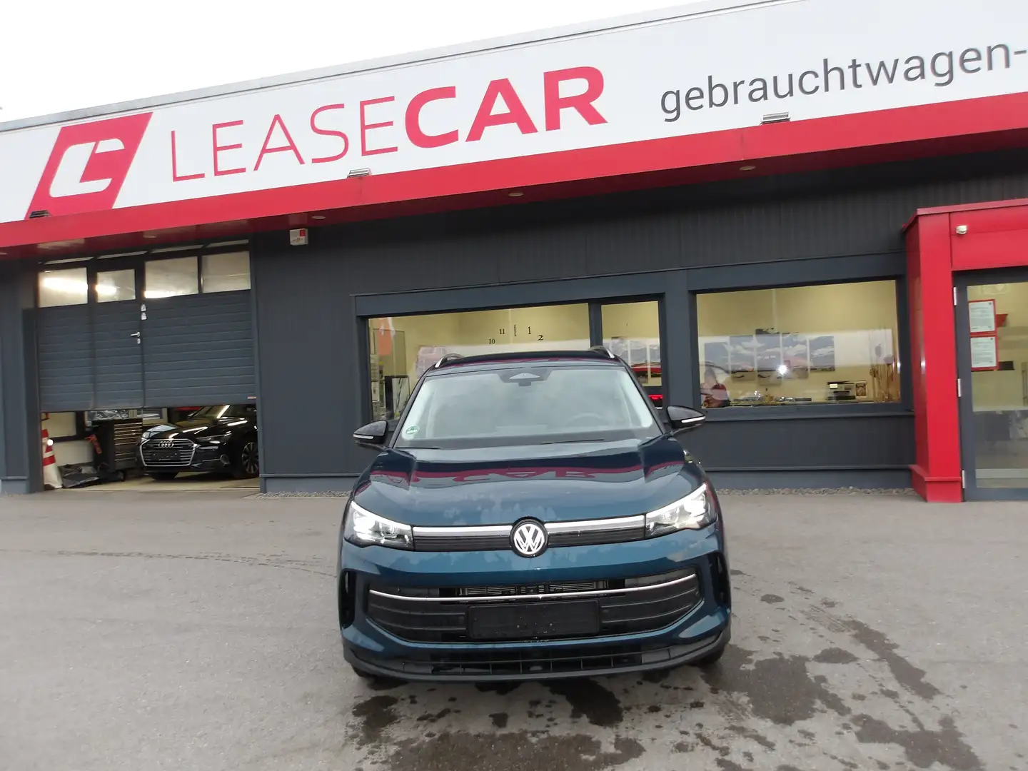 Volkswagen Tiguan 1.5 eTSI 96 kW Goal *LED+*NAVI*DIGITAL COCKPIT*RFK Blau - 2