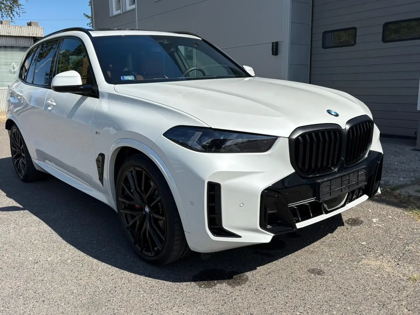 BMW X5 40 d xDrive M Sport*Luftfederung*Pano*AHK* Weiß - 1