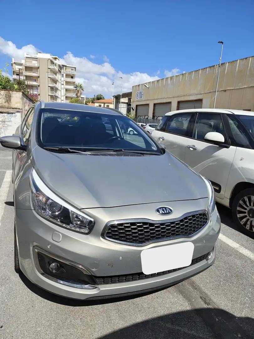 Kia Ceed / cee'd ceed II 2016 SW SW 1.6 crdi Cool Move Gri - 1