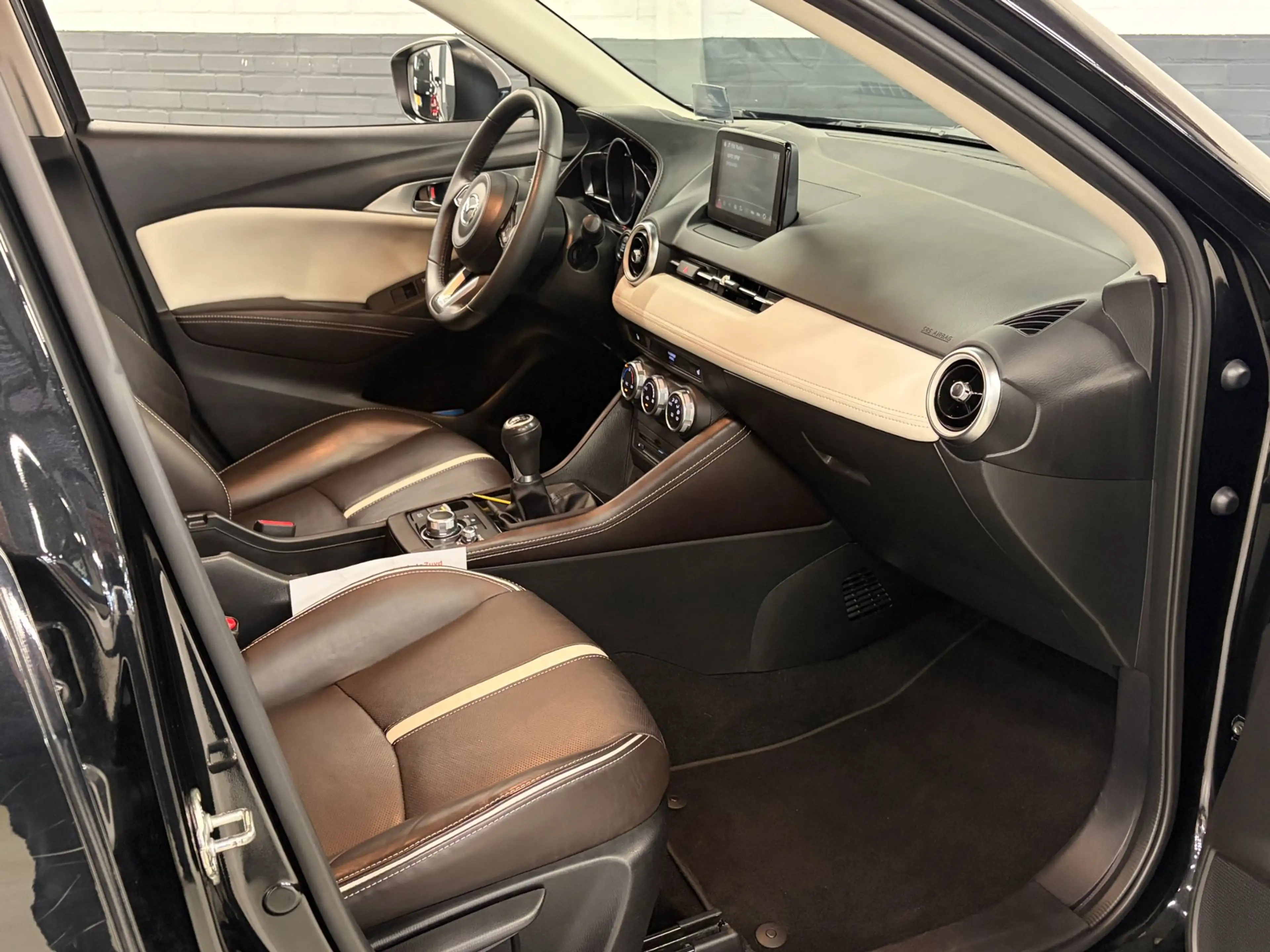 Mazda CX-3 2.0 SkyActiv-G 120 GT-M |Leer |LED | 18" |HUD — photo 22