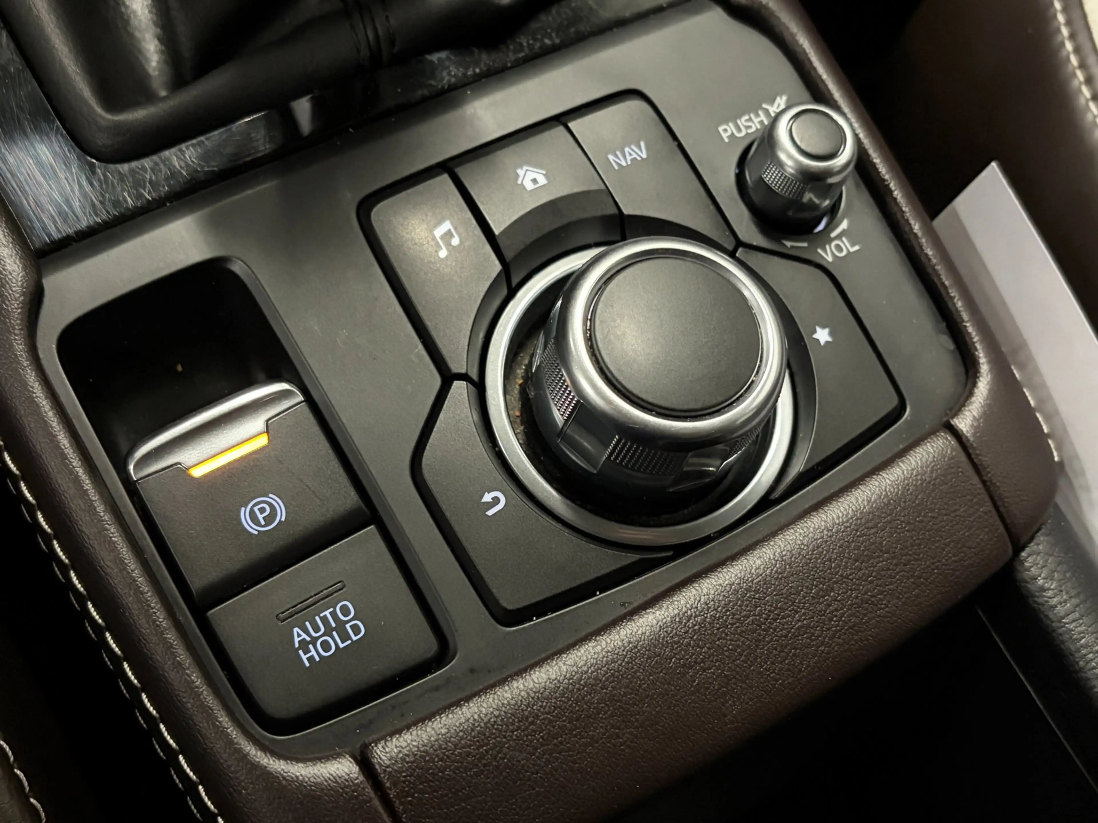 Mazda CX-3 2.0 SkyActiv-G 120 GT-M |Leer |LED | 18" |HUD — photo 17