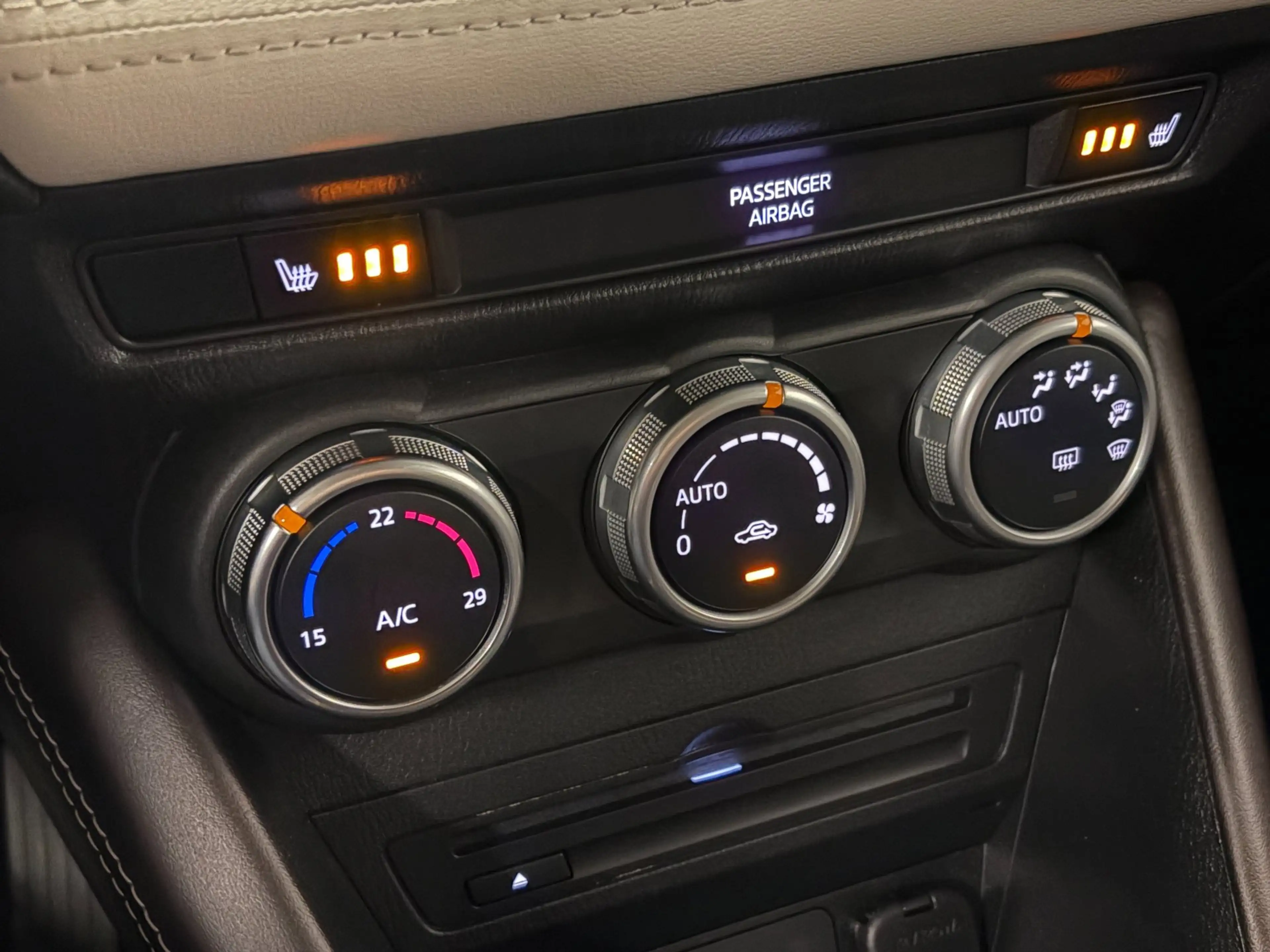 Mazda CX-3 2.0 SkyActiv-G 120 GT-M |Leer |LED | 18" |HUD — photo 15