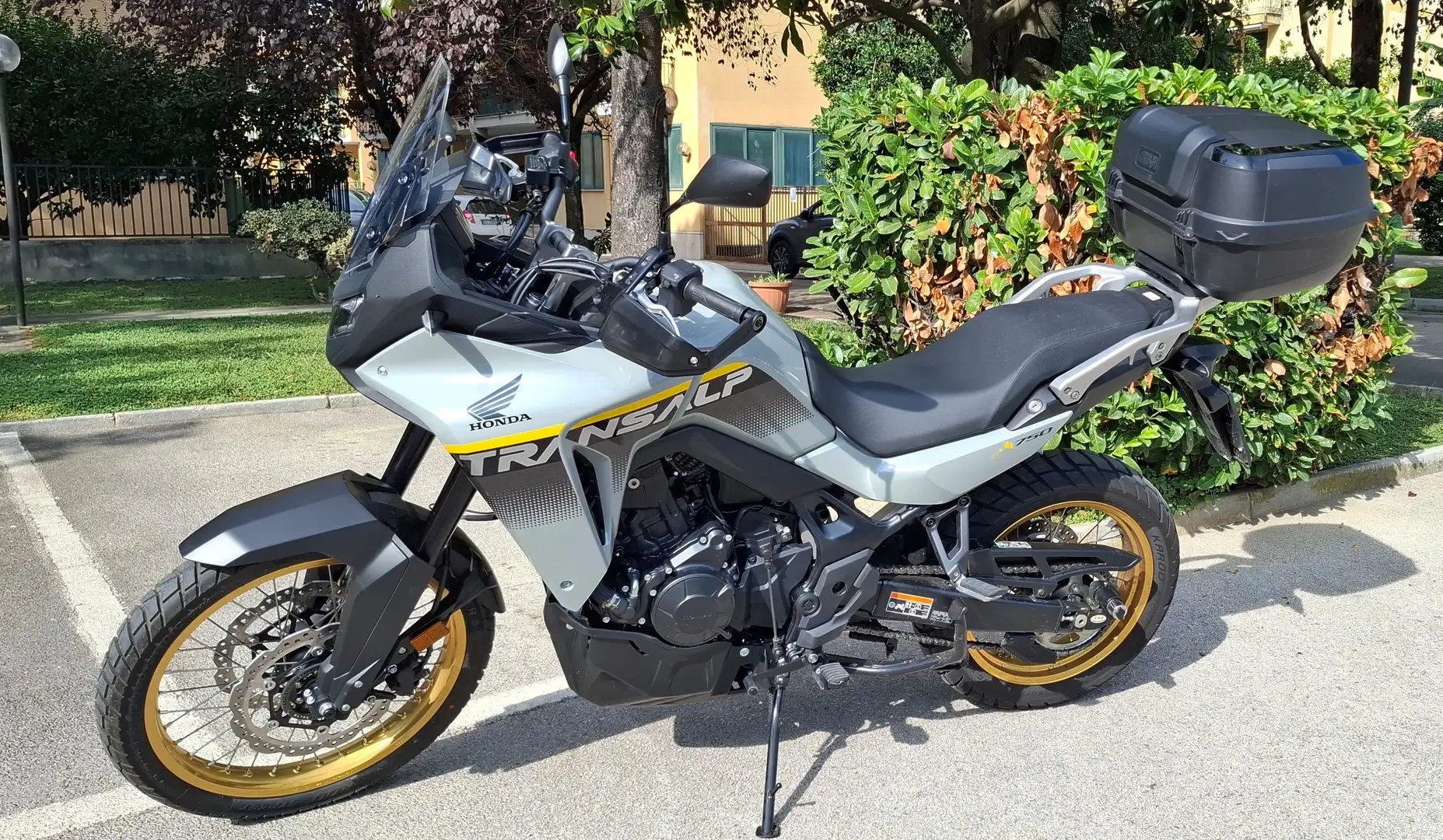 Honda Transalp XL 750 Šedá - 2