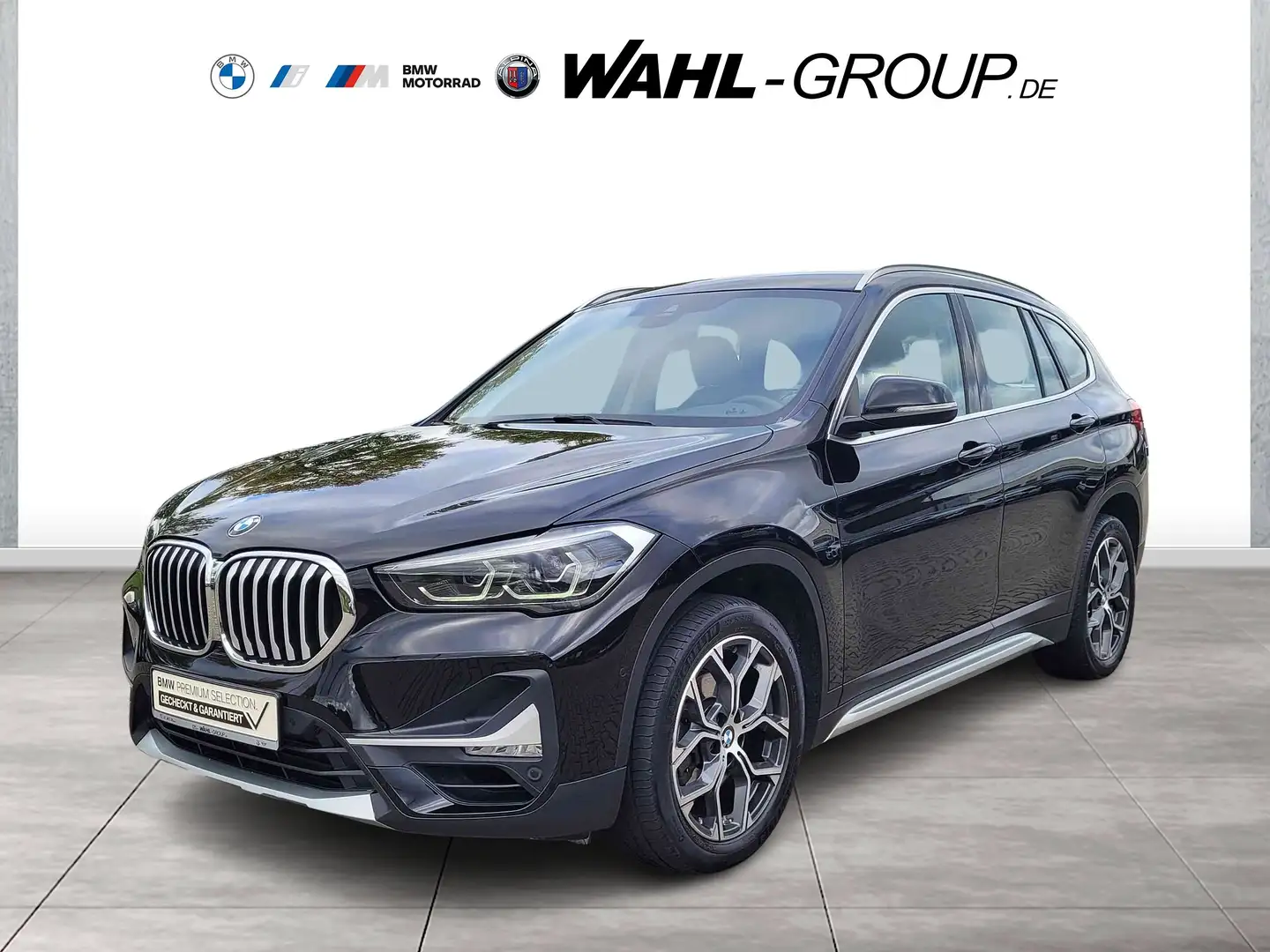 BMW X1 sDrive18i xLine AHK Stop&Go Navi DrAssPlus Schwarz - 1
