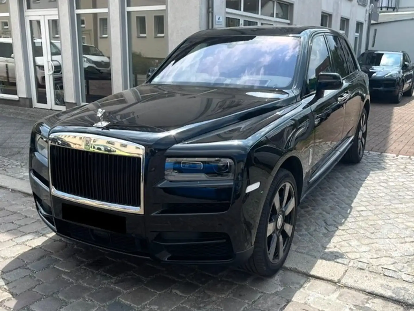 Rolls-Royce Cullinan Bespoke HUD TV Zwart - 1
