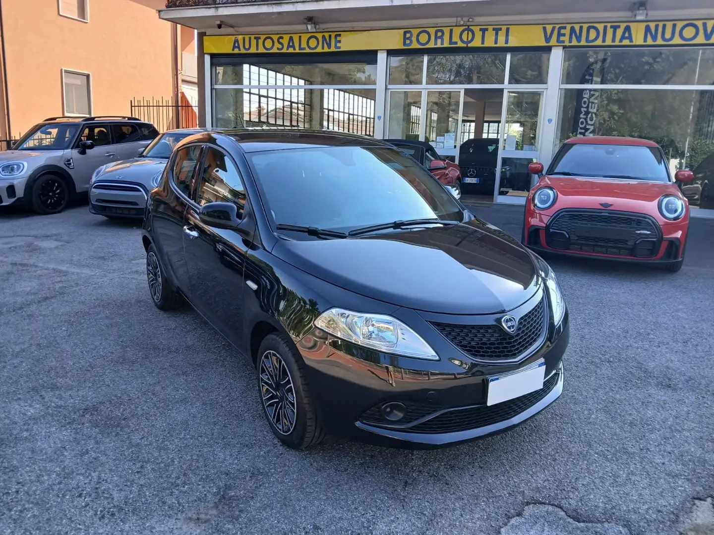 Lancia Ypsilon Ypsilon III 2015 1.2 Gold s Nero - 2