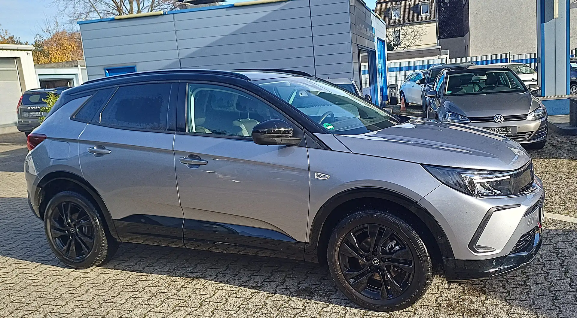 Opel Grandland Grandland GS Automatik-Klimaau-Navi-Kamera-PDC-18" Grau - 2