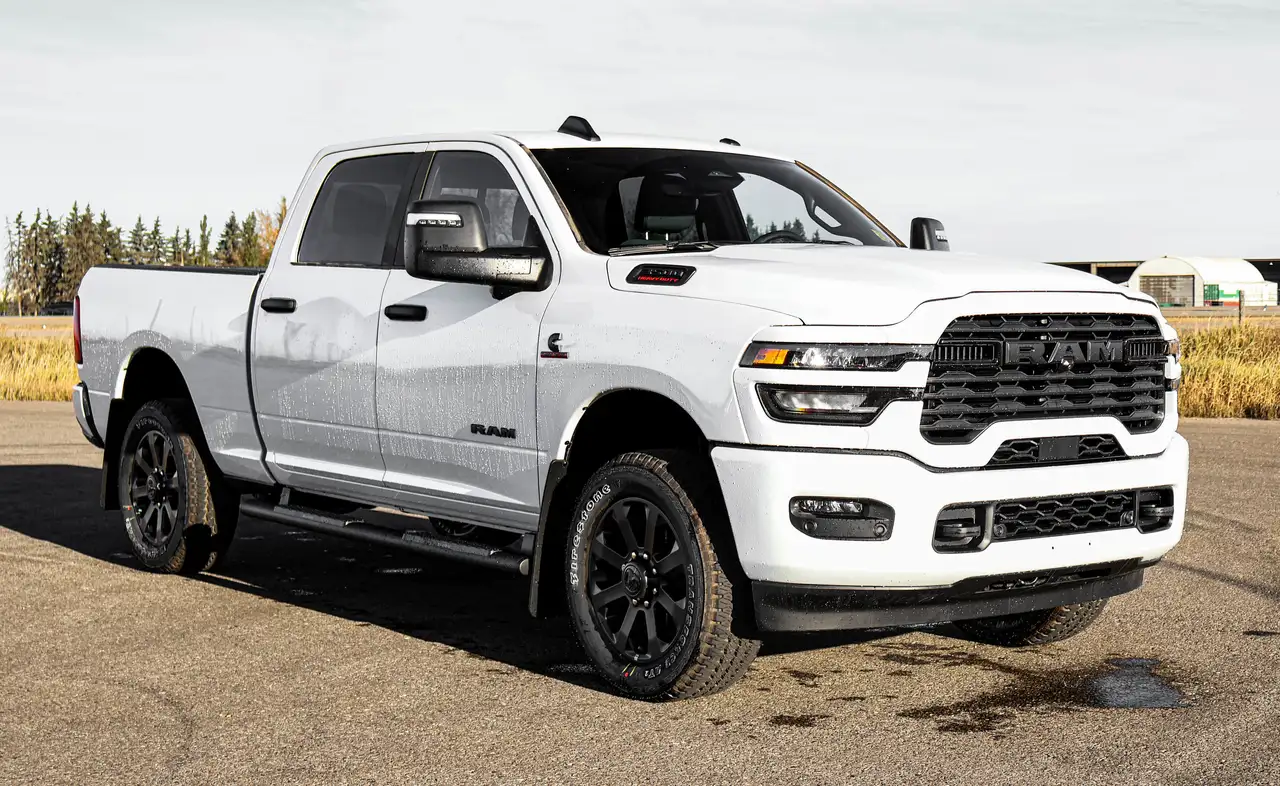 RAM 3500 снимка RAM 3500